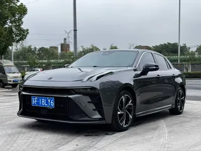 Lynk & Co 03 2023, 30000 км, за 9564.26 USD