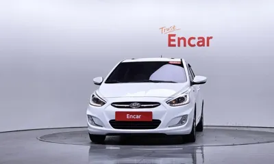 Hyundai Accent 2015, 64651 км, за 4791.91 USD