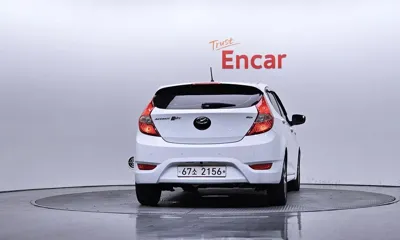 Hyundai Accent 2015, 64651 км, за 4791.91 USD