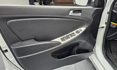 Hyundai Accent 2015, 64651 км, за 4753.53 USD - фото 24