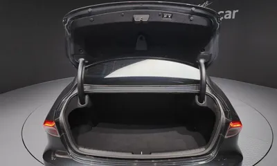 Hyundai Grandeur 2020, 82251 км, за 13071.46 USD - фото 20