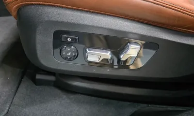 BMW X6 2023, 33362 км, за 49822.77 USD - фото 31