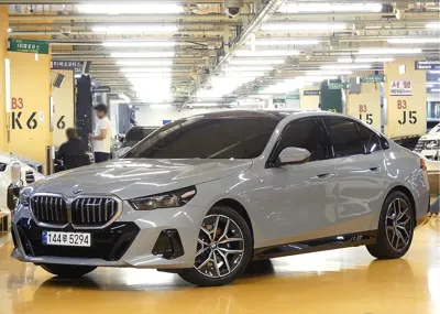 BMW 5-Series · 2024 год