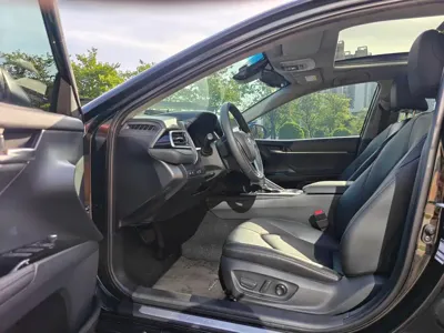 Toyota Camry 2023, 50000 км, за 19045.1 USD - фото 7