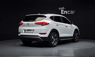 Hyundai Tucson 2018, 104837 км, за 9867.54 USD