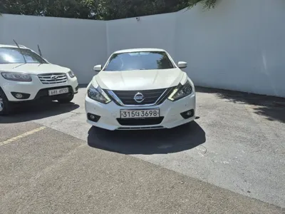 Nissan Altima