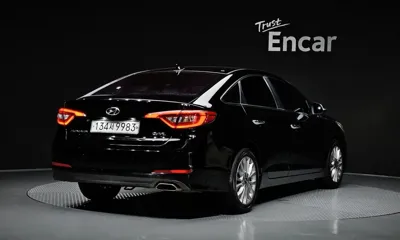 Hyundai Sonata 2017, 157008 км, за 5407.17 USD