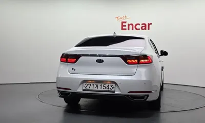 Kia K7 2018, 93673 км, за 8400.07 USD
