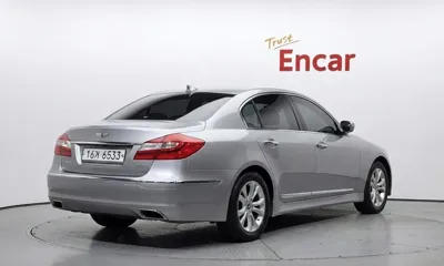 Hyundai Genesis 2012, 72614 км, за 4160.44 USD