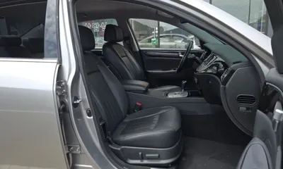 Hyundai Genesis 2012, 72614 км, за 4160.44 USD - фото 11