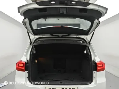 Volkswagen Tiguan 2015, 206183 км, за 3581.43 USD - фото 19