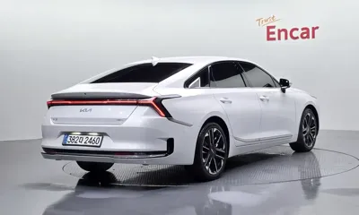 Kia K8 2025, 13183 км, за 26977.82 USD