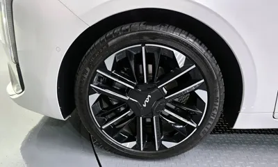 Kia K8 2025, 13183 км, за 26977.82 USD