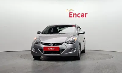 Hyundai Avante 2014, 196233 км, за 2378.59 USD