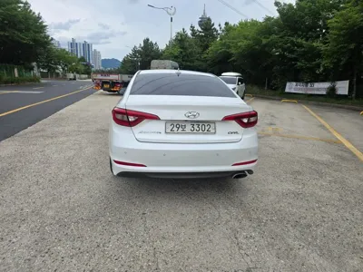 Hyundai Sonata 2015, 129139 км, за 5079.11 USD