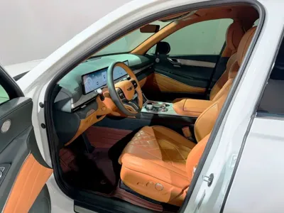 Genesis GV80 2025, 11500 км, за 17161.8 USD