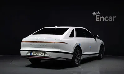 Hyundai Grandeur 2023, 49997 км, за 19404.82 USD