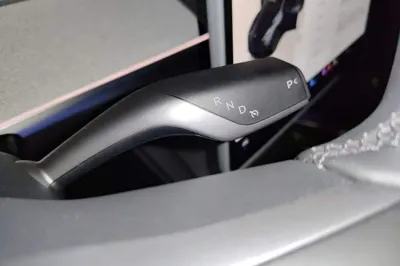 Tesla Model Y 2024, 24200 км, за 29514 USD - фото 14