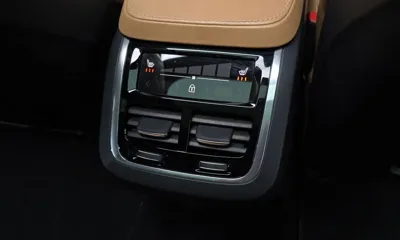 Volvo V90 2021, 36761 км, за 26308.85 USD - фото 33