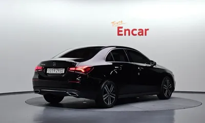 Mercedes-Benz A-Class 2022, 32597 км, за 17657.87 USD