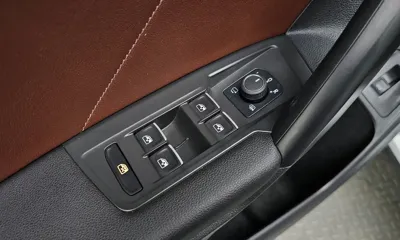 Volkswagen Tiguan 2023, 43933 км, за 17889.69 USD - фото 21
