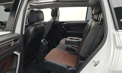 Volkswagen Tiguan 2023, 43933 км, за 17889.69 USD - фото 27