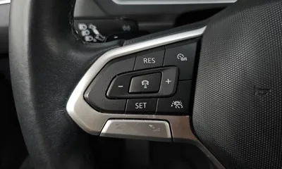 Volkswagen Tiguan 2023, 43933 км, за 17889.69 USD - фото 29