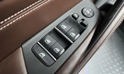BMW 5-Series 2018, 107082 км, за 14769.59 USD - фото 29