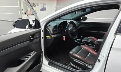 Hyundai Avante 2018, 80724 км, за 6695.7 USD - фото 10