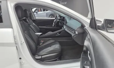 Hyundai Avante 2023, 15363 км, за 12427.3 USD - фото 10