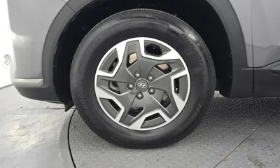 Hyundai Santafe 2023, 123366 км, за 15791.21 USD