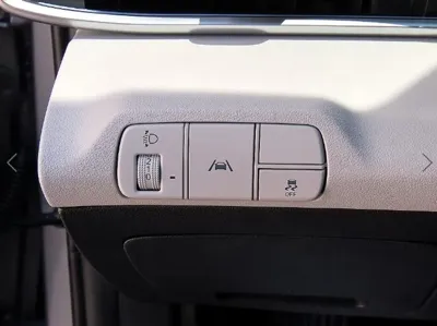 Hyundai Avante 2023, 53424 км, за 12490.25 USD - фото 12