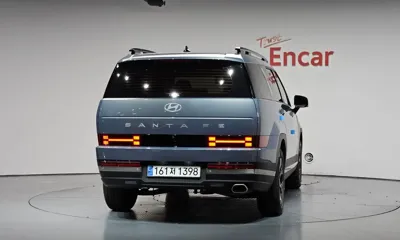 Hyundai Santafe 2024, 17518 км, за 20130.3 USD