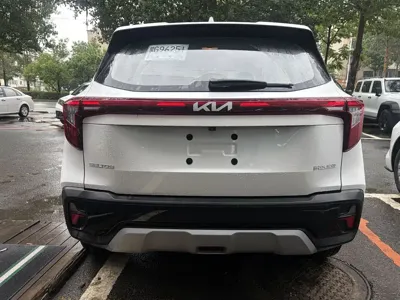 Kia Seltos 0, 400 км, за 10329.41 USD
