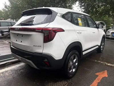 Kia Seltos 0, 400 км, за 10329.41 USD