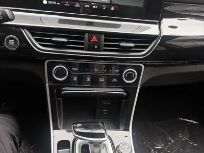 Kia Seltos 0, 400 км, за 10329.41 USD - фото 8