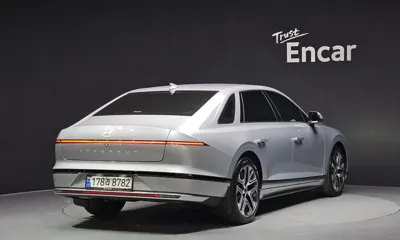 Hyundai Grandeur 2023, 30235 км, за 17395.3 USD
