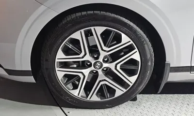 Hyundai Grandeur 2023, 30235 км, за 17395.3 USD