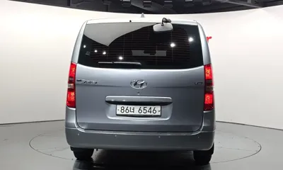 Hyundai Starex 2020, 103371 км, за 9702.41 USD