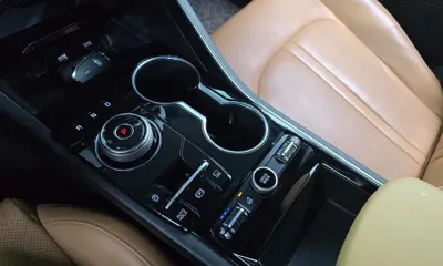 Kia K5 2021, 74202 км, за 12275.17 USD - фото 9