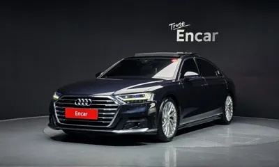 Audi A8 · 2020 год