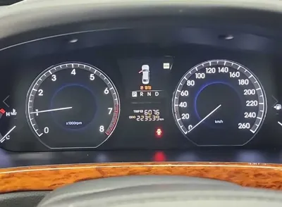 Hyundai Equus 2012, 228896 км, за 3250.34 USD - фото 6