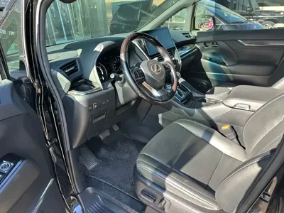 Lexus LM 2021, 51000 км, за 115801.17 USD - фото 8