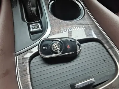 Buick Envision Plus 2016, 76700 км, за 6964.79 USD - фото 9