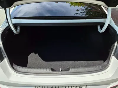 Hyundai Avante 2023, 71569 км, за 11655.92 USD