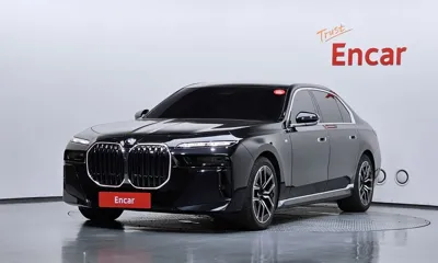 BMW 7-Series · 2025 год