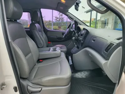 Hyundai Starex 2015, 183400 км, за 5579.62 USD - фото 13