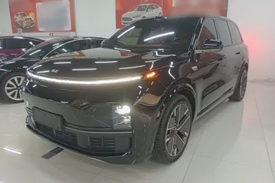 Li Auto L9 · 2025 год