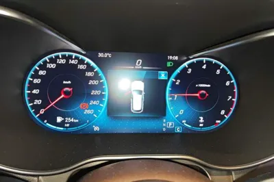Mercedes-Benz GLC 2020, 134900 км, за 22860 USD - фото 23