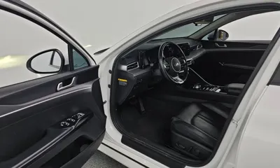 Kia K5 2020, 140862 км, за 10733.81 USD - фото 10